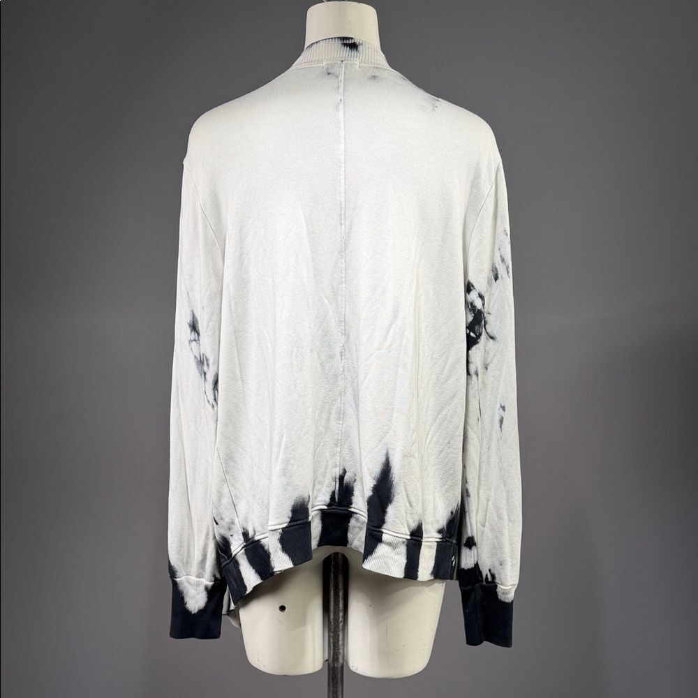 LAmade Monochrome Tie-Dye Sweater (R10) - Picture 5 of 8